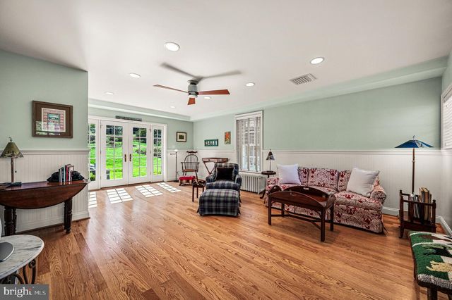 261 FARM RD, Haverford, PA 19041