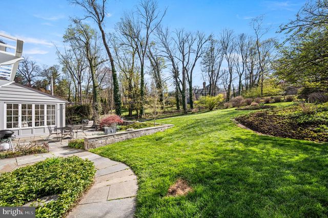 261 FARM RD, Haverford, PA 19041