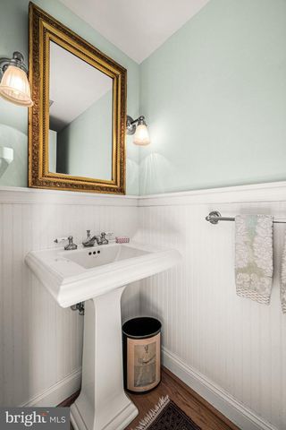 261 FARM RD, Haverford, PA 19041