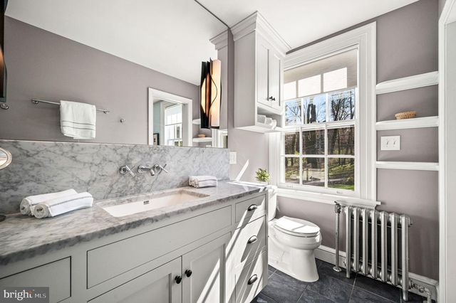 261 FARM RD, Haverford, PA 19041