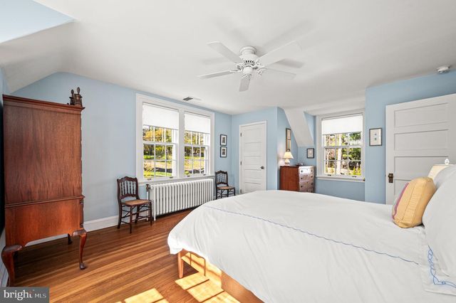 261 FARM RD, Haverford, PA 19041