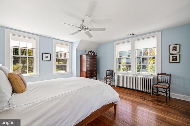 261 FARM RD, Haverford, PA 19041