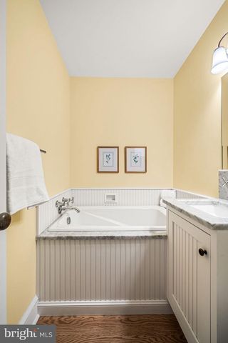 261 FARM RD, Haverford, PA 19041