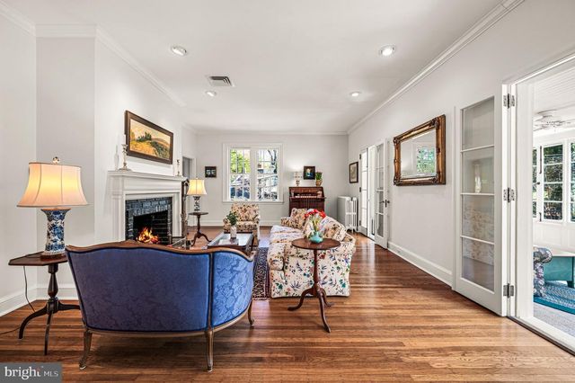 261 FARM RD, Haverford, PA 19041