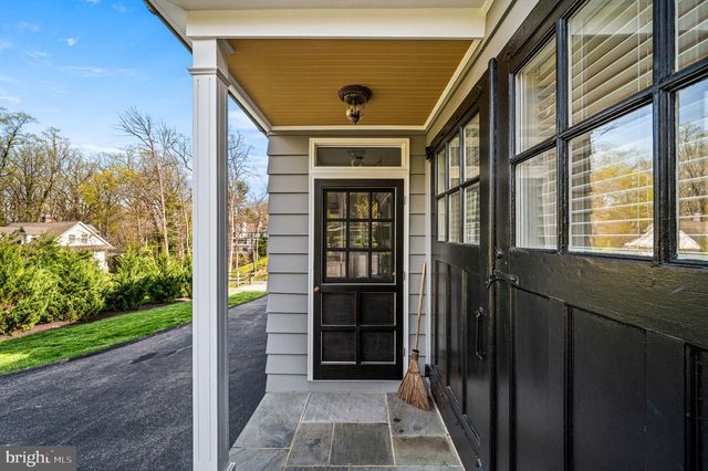 261 FARM RD, Haverford, PA 19041