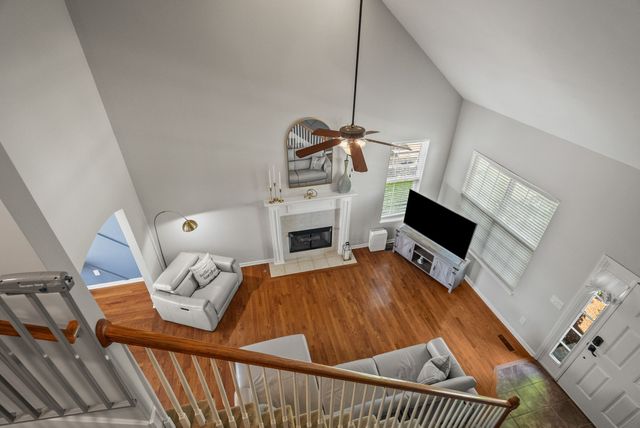 107 Brant Ln, Hendersonville, TN 37075