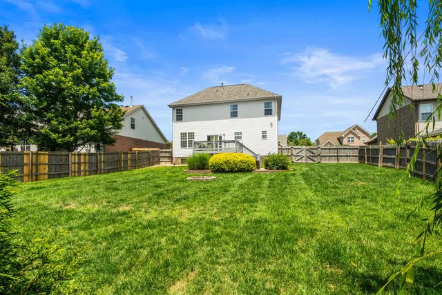 107 Brant Ln, Hendersonville, TN 37075