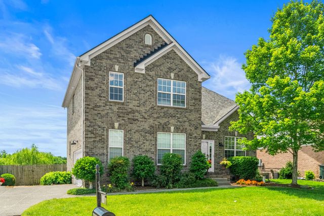 107 Brant Ln, Hendersonville, TN 37075