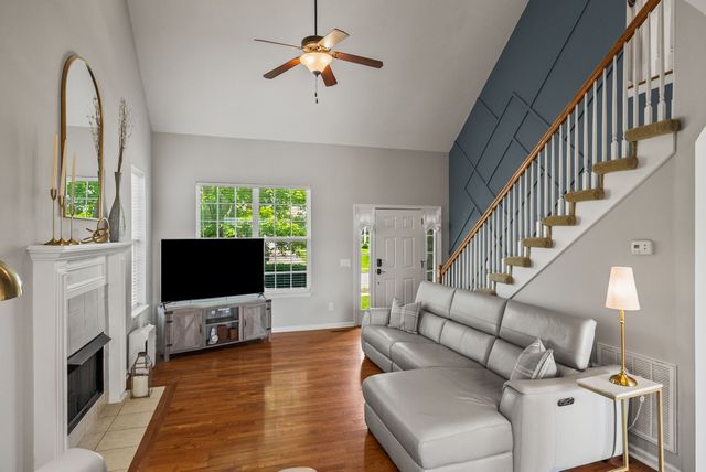 107 Brant Ln, Hendersonville, TN 37075