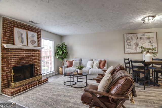 587 Wedgewood Drive, Alpharetta, GA 30009