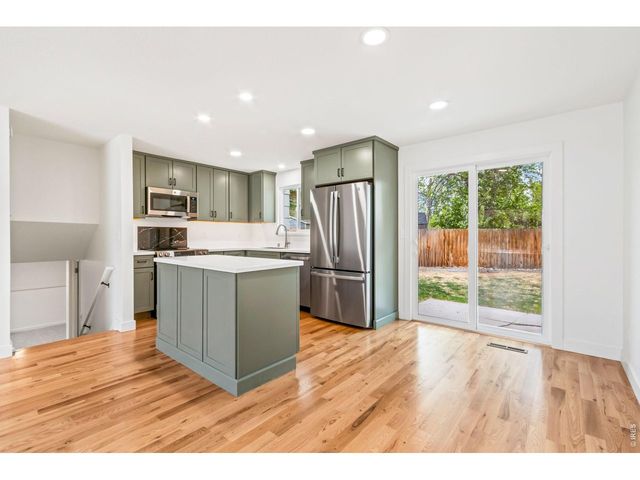 503 Honey Locust Dr, Loveland, CO 80538