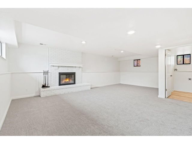 503 Honey Locust Dr, Loveland, CO 80538