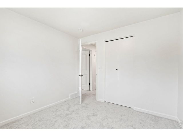 503 Honey Locust Dr, Loveland, CO 80538