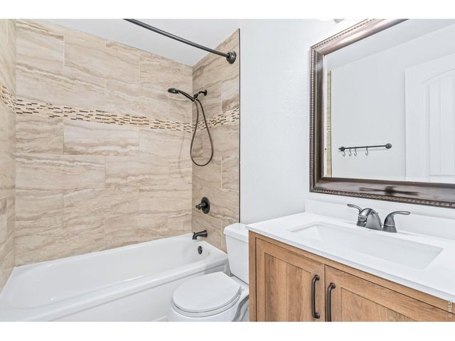 503 Honey Locust Dr, Loveland, CO 80538