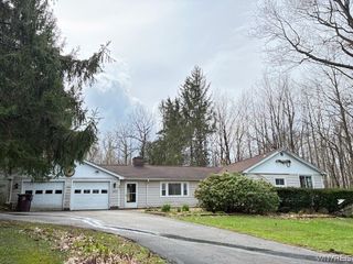 3811 Schintzius Road, Eden, NY 14057