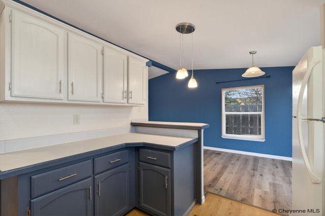 714 SUNRIDGE DR, Cheyenne, WY 82007