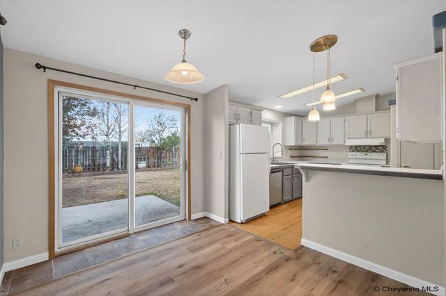 714 SUNRIDGE DR, Cheyenne, WY 82007
