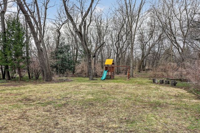 4N170 Wiant Road, West Chicago, IL 60185