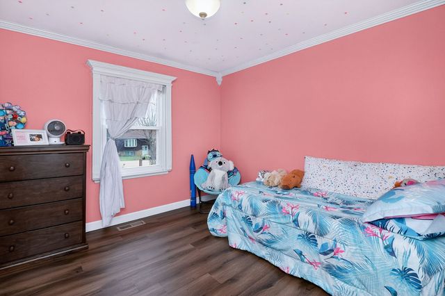 4N170 Wiant Road, West Chicago, IL 60185