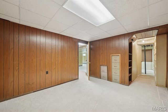 5523 Fireleaf Drive, St Louis, MO 63129