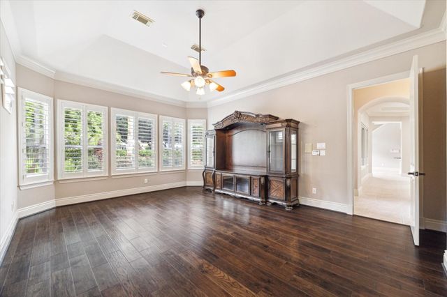 5215 Eagle Pointe Court, Sugar Land, TX 77479
