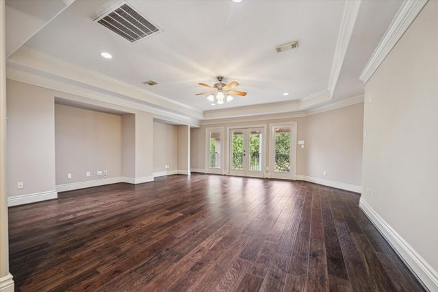 5215 Eagle Pointe Court, Sugar Land, TX 77479