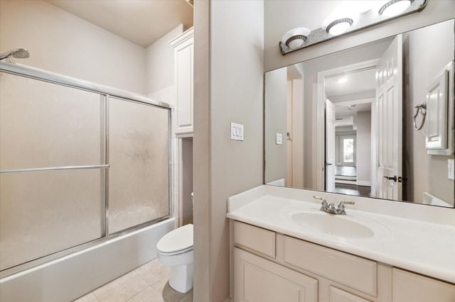 5215 Eagle Pointe Court, Sugar Land, TX 77479