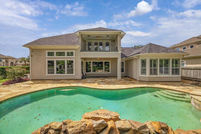 5215 Eagle Pointe Court, Sugar Land, TX 77479
