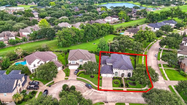 5215 Eagle Pointe Court, Sugar Land, TX 77479