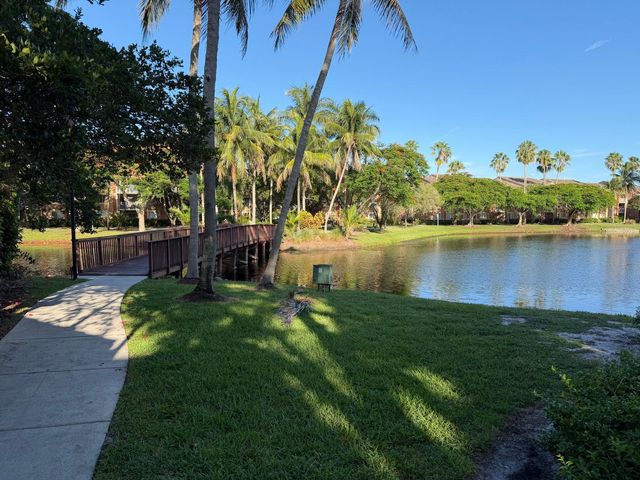 3830 LYONS Road 304-3, Coconut Creek, FL 33073