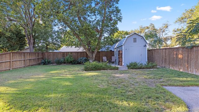 760 Roosevelt, New Braunfels, TX 78130