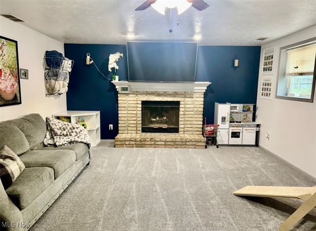 7054 Berry Blossom Drive, Canfield, OH 44406