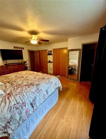 7054 Berry Blossom Drive, Canfield, OH 44406