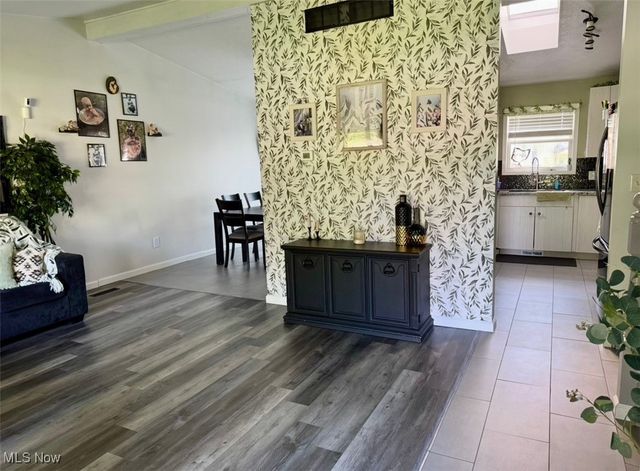 7054 Berry Blossom Drive, Canfield, OH 44406