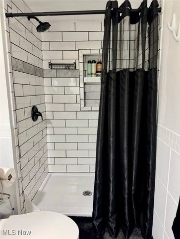 7054 Berry Blossom Drive, Canfield, OH 44406