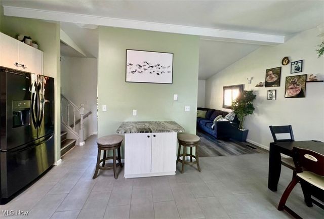 7054 Berry Blossom Drive, Canfield, OH 44406