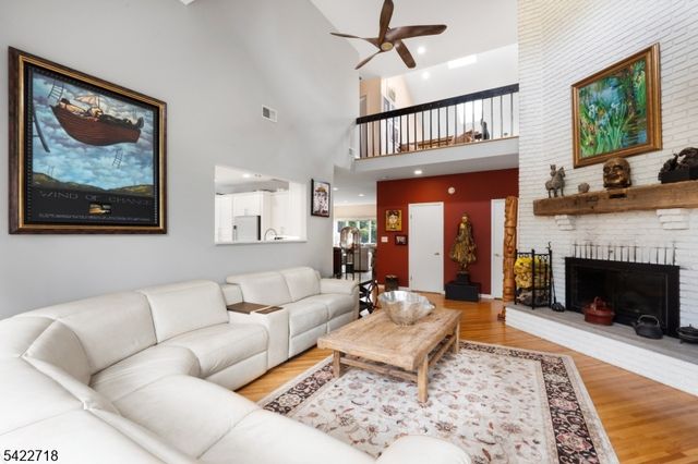 4 Chadwick Ct, Denville Twp., NJ 07834