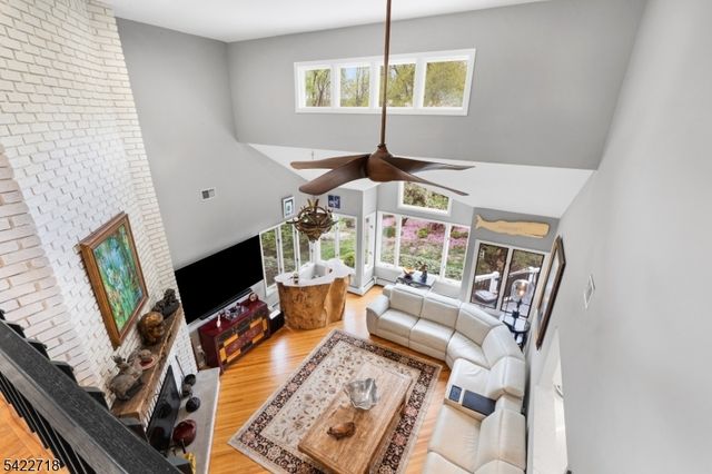 4 Chadwick Ct, Denville Twp., NJ 07834
