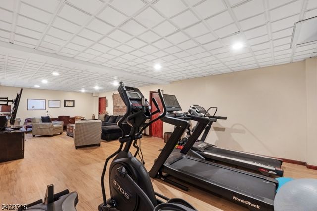 4 Chadwick Ct, Denville Twp., NJ 07834