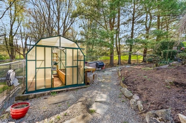 4 Chadwick Ct, Denville Twp., NJ 07834