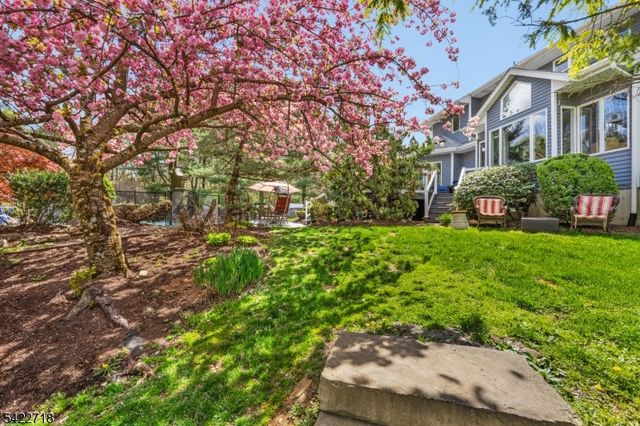4 Chadwick Ct, Denville Twp., NJ 07834