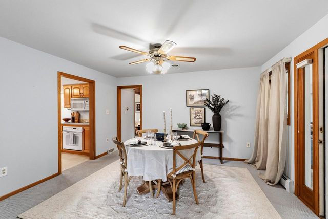 811 Hine AVENUE, Waukesha, WI 53188