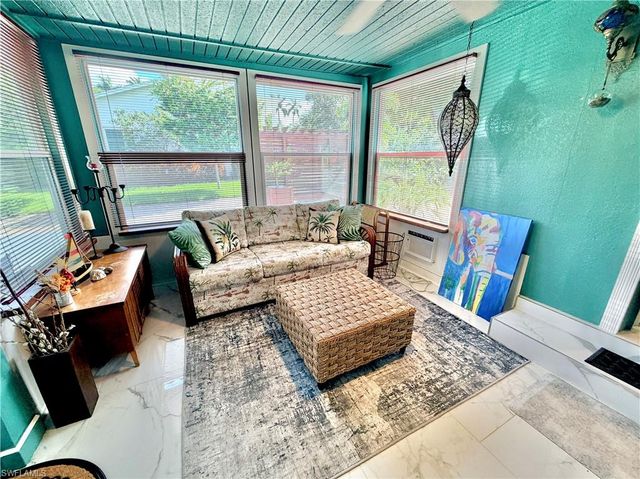 2702 McGregor BLVD, Fort Myers, FL 33901