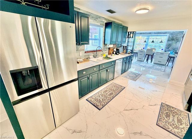 2702 McGregor BLVD, Fort Myers, FL 33901