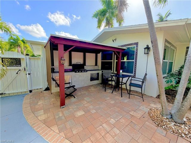 2702 McGregor BLVD, Fort Myers, FL 33901
