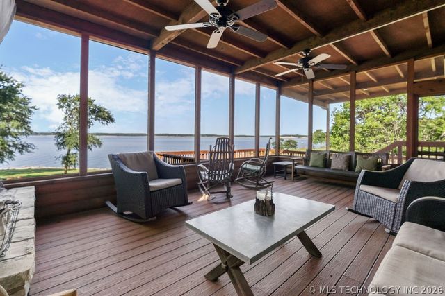 8925 Lake View, Kingston, OK 73439
