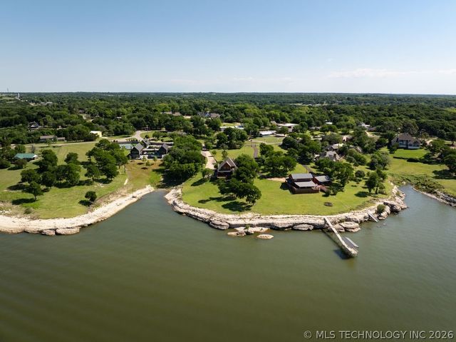 8925 Lake View, Kingston, OK 73439
