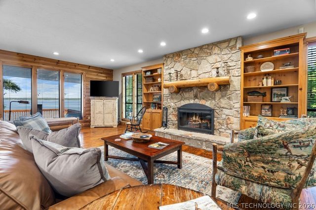 8925 Lake View, Kingston, OK 73439