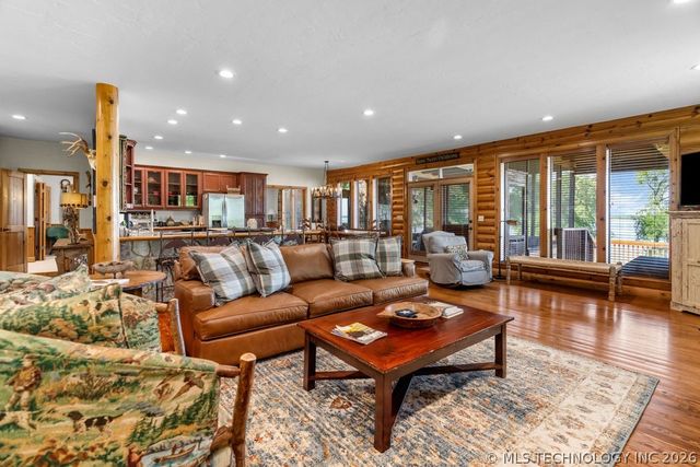 8925 Lake View, Kingston, OK 73439