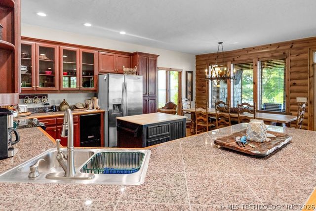 8925 Lake View, Kingston, OK 73439